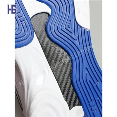 Model Kasut Sukan Popular Menggunakan Insole Gentian Karbon